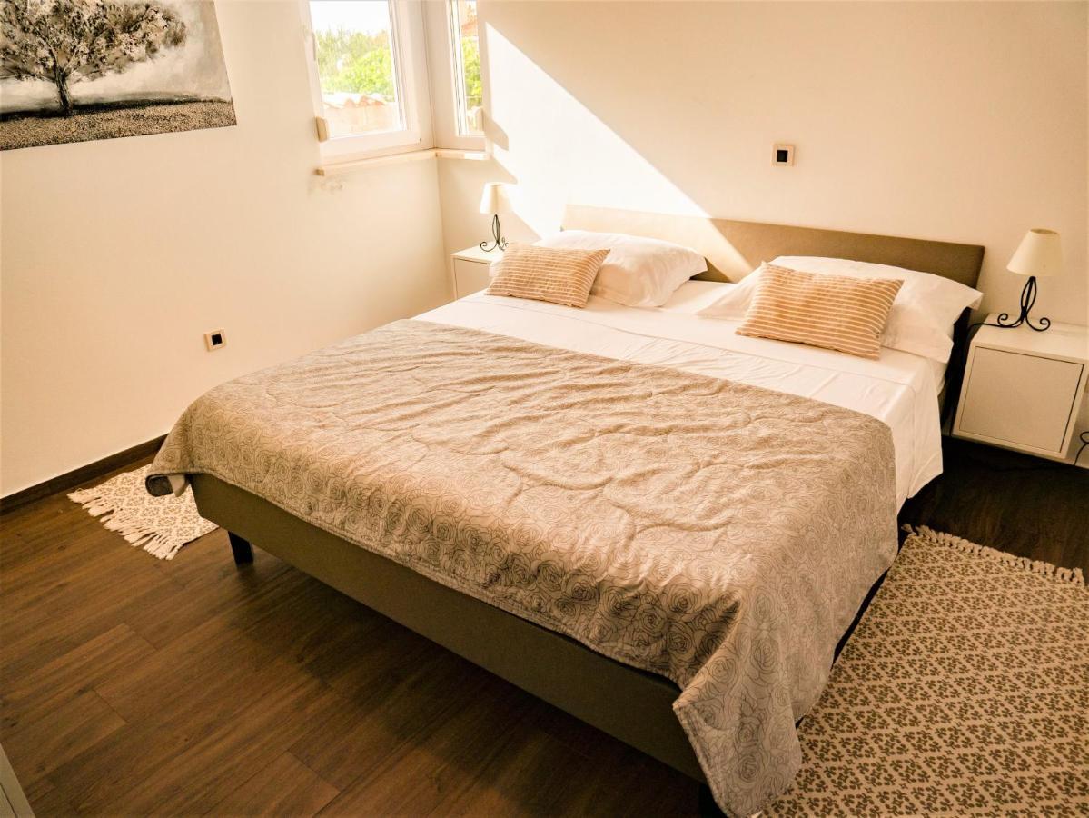 Apartment Sea&Mountain Vinjerac Ngoại thất bức ảnh